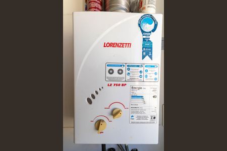 Apartamento para alugar com 55m², 2 quartos e sem vaga Apartamento para alugar com 55m², 2 quartos e sem vagaCozinha e Área de Serviço