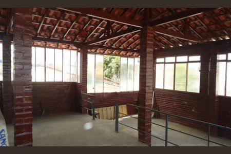 Casa para alugar com 193m², 3 quartos e 1 vaga