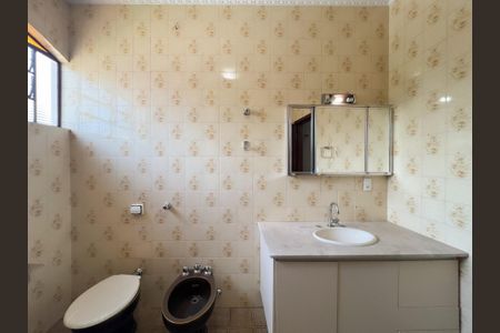 Casa para alugar com 480m², 5 quartos e 3 vagasBanheiro