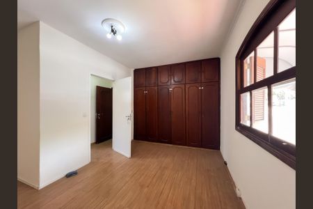 Casa para alugar com 480m², 5 quartos e 3 vagasSuíte 