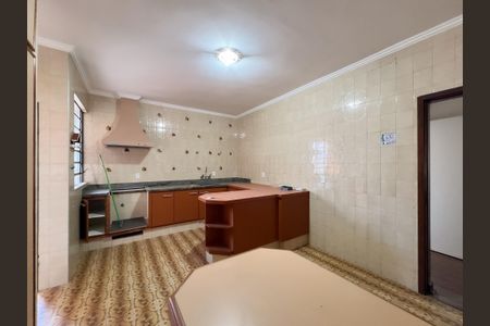 Casa para alugar com 480m², 5 quartos e 3 vagasCozinha