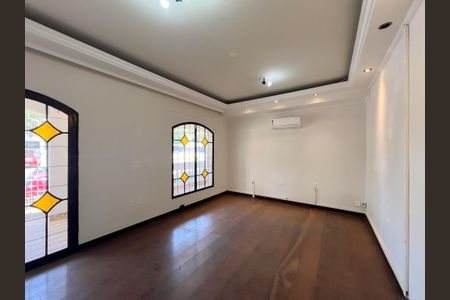 Sala de casa para alugar com 5 quartos, 480m² em Vila Clayton, Valinhos