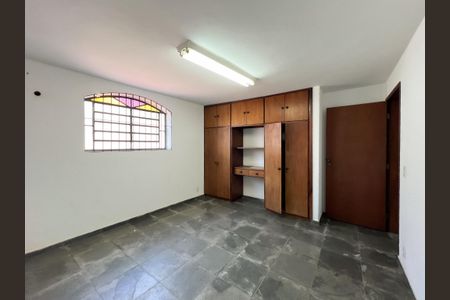 Casa para alugar com 480m², 5 quartos e 3 vagasEscritório
