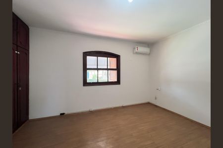 Casa para alugar com 480m², 5 quartos e 3 vagasSuíte 