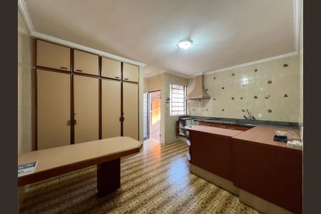 Casa para alugar com 480m², 5 quartos e 3 vagasCozinha