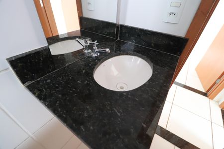 Apartamento para alugar com 52m², 2 quartos e 1 vagaBanheiro Social