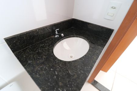 Apartamento para alugar com 52m², 2 quartos e 1 vagaBanheiro do Quarto 1