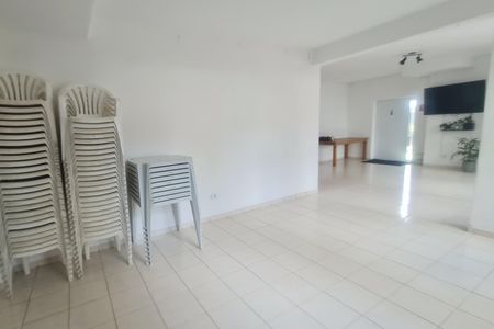 Apartamento para alugar com 53m², 2 quartos e 1 vaga Apartamento para alugar com 53m², 2 quartos e 1 vagaÁrea comum - Salão de festas