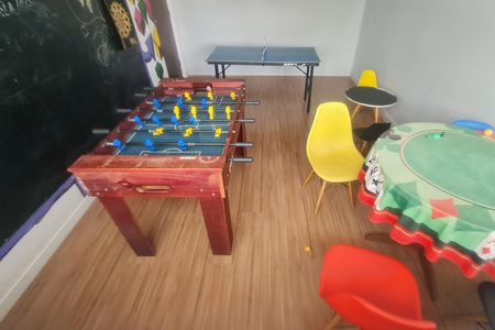 Apartamento para alugar com 53m², 2 quartos e 1 vaga Apartamento para alugar com 53m², 2 quartos e 1 vagaÁrea comum - Sala de Jogos