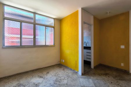 Apartamento à venda com 48m², 2 quartos e 1 vagaSala