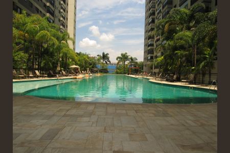 Apartamento à venda com 45m², 1 quarto e 1 vagaÁrea comum - Piscina Adulto