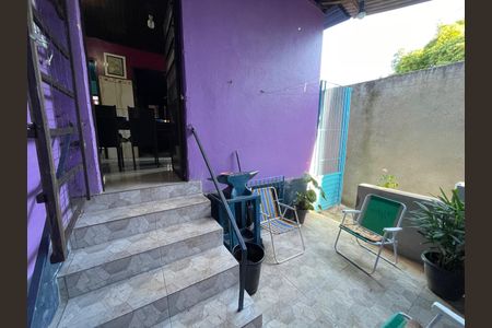 Casa à venda com 100m², 2 quartos e 2 vagasÁrea externa