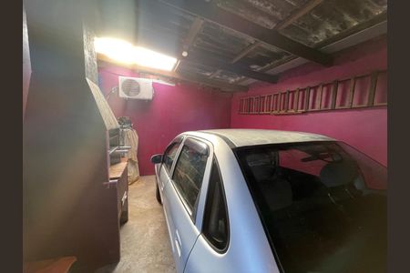 Casa à venda com 100m², 2 quartos e 2 vagasGaragem