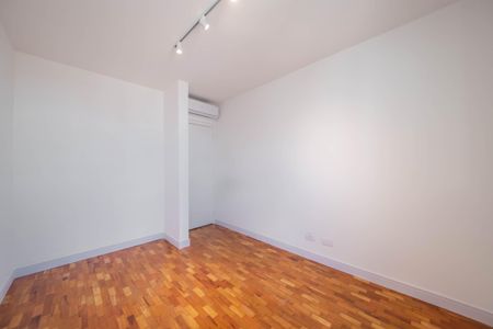 Apartamento à venda com 105m², 3 quartos e 1 vagaQuarto 1