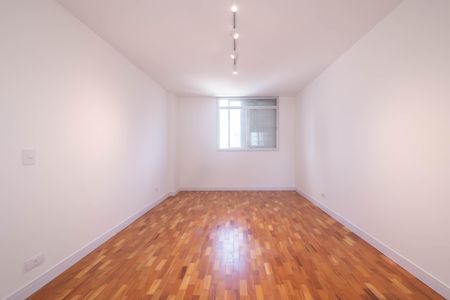 Apartamento à venda com 105m², 3 quartos e 1 vagaSuíte