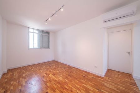 Apartamento à venda com 105m², 3 quartos e 1 vagaSuíte