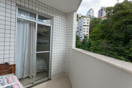 Apartamento à venda com 170m², 3 quartos e 3 vagasvaranda suite 2