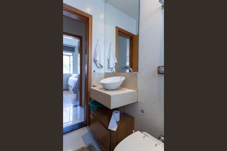 Apartamento à venda com 170m², 3 quartos e 3 vagasBanheiro Social