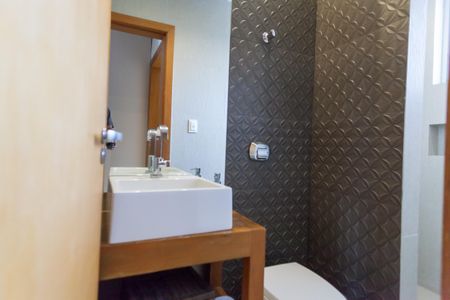 Apartamento à venda com 170m², 3 quartos e 3 vagasBanheiro Social / suite 2