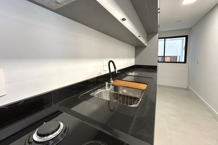 Apartamento para alugar com 75m², 2 quartos e 2 vagas Apartamento para alugar com 75m², 2 quartos e 2 vagasCozinha