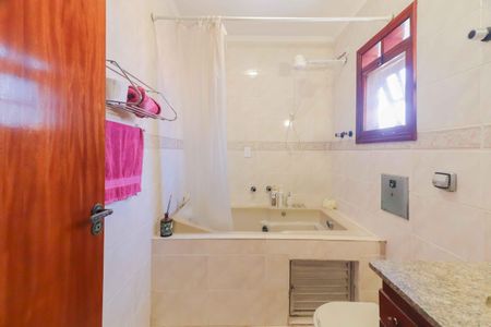 Casa à venda com 183m², 3 quartos e 4 vagasSuíte 3