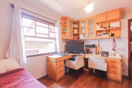 Casa à venda com 183m², 3 quartos e 4 vagasSuíte 3