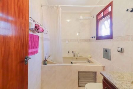 Casa à venda com 183m², 3 quartos e 4 vagasSuíte 3