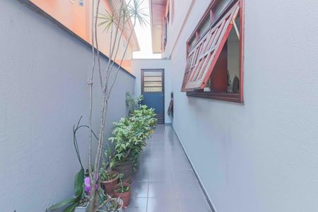 Casa à venda com 183m², 3 quartos e 4 vagasQuintal