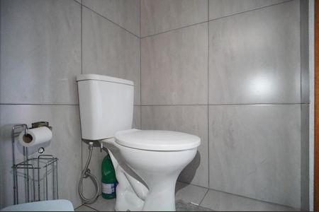 Casa à venda com 222m², 3 quartos e 2 vagasBanheiro da Suíte