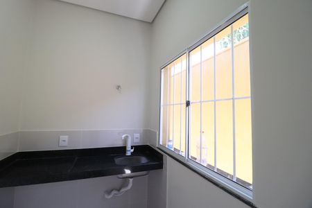 Kitnet/Studio para alugar com 1 quarto, 20m² em Presidente Roosevelt, Uberlândia
