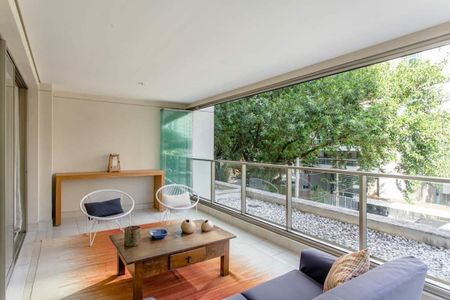 Apartamento à venda com 2 quartos, 101m² em Itaim Bibi, São Paulo