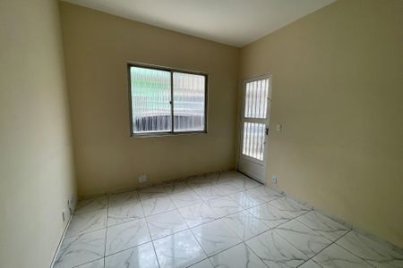 Sala de casa para alugar com 2 quartos, 224m² em Parque Duque, Duque de Caxias