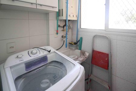 Apartamento à venda com 60m², 3 quartos e 1 vagaÁrea de Serviço