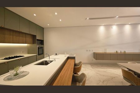 Casa de condomínio à venda com 408m², 4 quartos e 8 vagas Casa de condomínio à venda com 408m², 4 quartos e 8 vagasCozinha