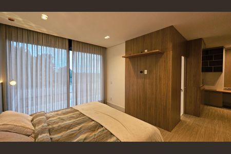 Casa de condomínio à venda com 408m², 4 quartos e 8 vagas Casa de condomínio à venda com 408m², 4 quartos e 8 vagasSuíte 1