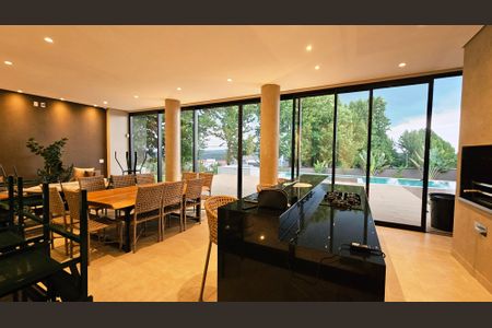 Casa de condomínio à venda com 408m², 4 quartos e 8 vagas Casa de condomínio à venda com 408m², 4 quartos e 8 vagasCozinha