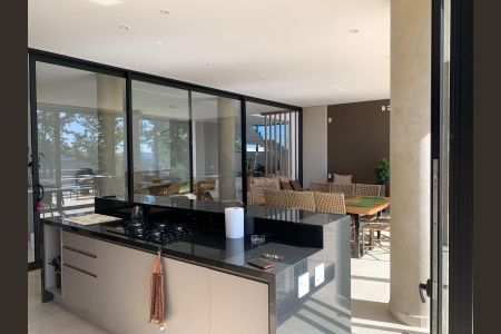 Casa de condomínio à venda com 408m², 4 quartos e 8 vagas Casa de condomínio à venda com 408m², 4 quartos e 8 vagasÁrea gourmet