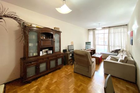 Apartamento para alugar com 130m², 3 quartos e 1 vaga Apartamento para alugar com 130m², 3 quartos e 1 vagaSala