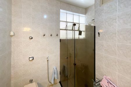 Apartamento para alugar com 130m², 3 quartos e 1 vaga Apartamento para alugar com 130m², 3 quartos e 1 vagaBanheiro