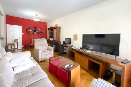 Sala de apartamento para alugar com 3 quartos, 130m² em Santo Agostinho, Belo Horizonte