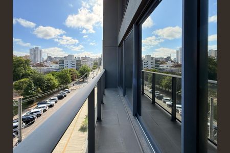 Apartamento à venda com 78m², 1 quarto e 2 vagasSacada