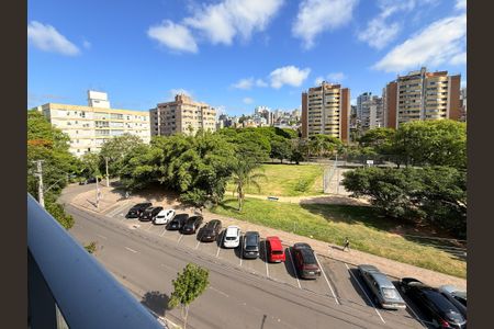 Apartamento à venda com 78m², 1 quarto e 2 vagasSacada