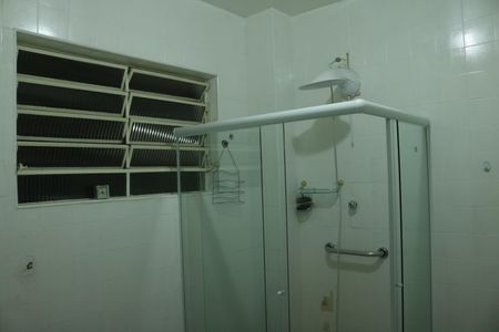 Apartamento à venda com 108m², 2 quartos e sem vagaBanheiro