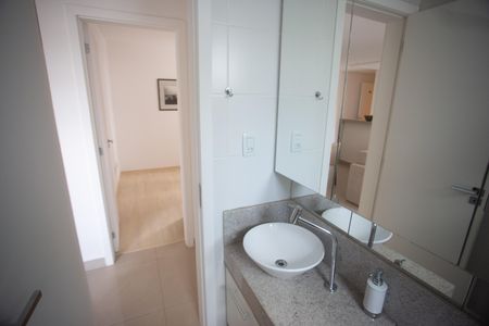 Apartamento para alugar com 92m², 2 quartos e 2 vagas Apartamento para alugar com 92m², 2 quartos e 2 vagasBanheiro