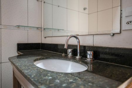 Casa para alugar com 120m², 2 quartos e 2 vagas Casa para alugar com 120m², 2 quartos e 2 vagasBanheiro