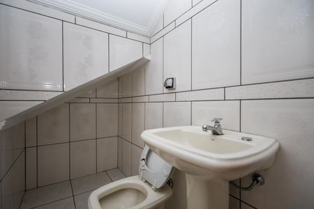 Casa para alugar com 120m², 2 quartos e 2 vagas Casa para alugar com 120m², 2 quartos e 2 vagasLavabo