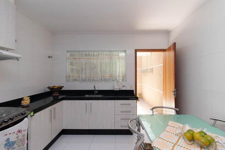 Casa à venda com 110m², 3 quartos e 2 vagasCozinha