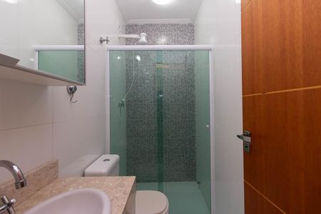 Casa à venda com 110m², 3 quartos e 2 vagasBanheiro