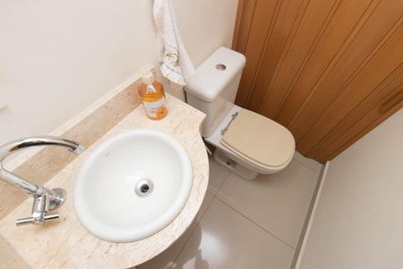 Casa à venda com 110m², 3 quartos e 2 vagasLavabo