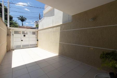 Casa à venda com 110m², 3 quartos e 2 vagasGaragem